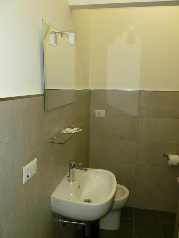 Home 16 Relais ローマ 部屋 写真